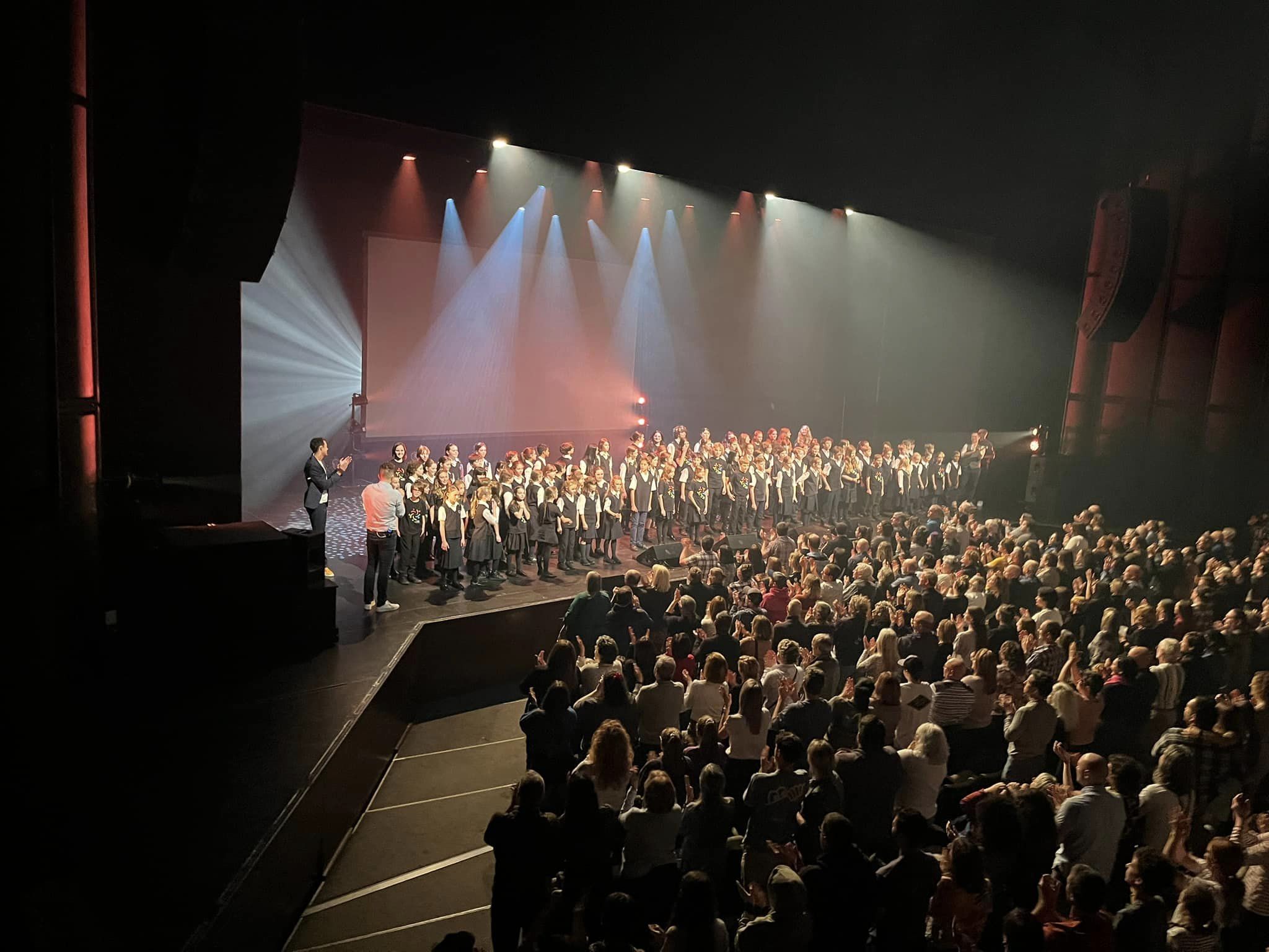 Les petits chanteurs avec QW4RTZ au Grand Théâtre de Québec - Crédit photo: Johanie Garneau Bédard