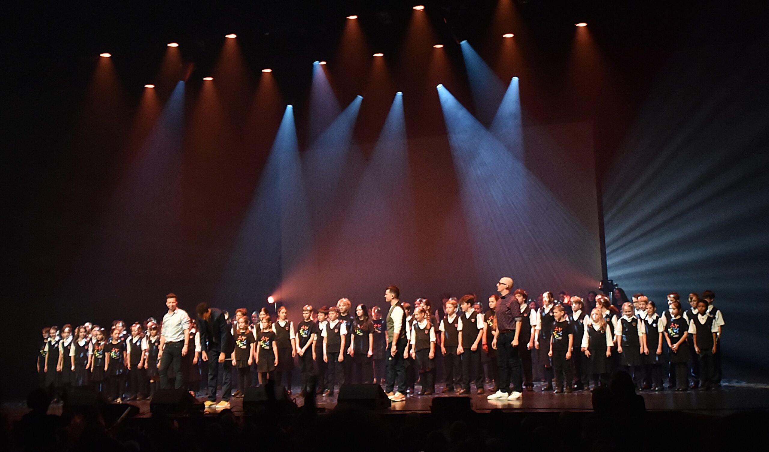 « Tous les cris les S.O.S. » de Daniel Balavoine, QW4RTZ avec les petits chanteurs @Lise Breton