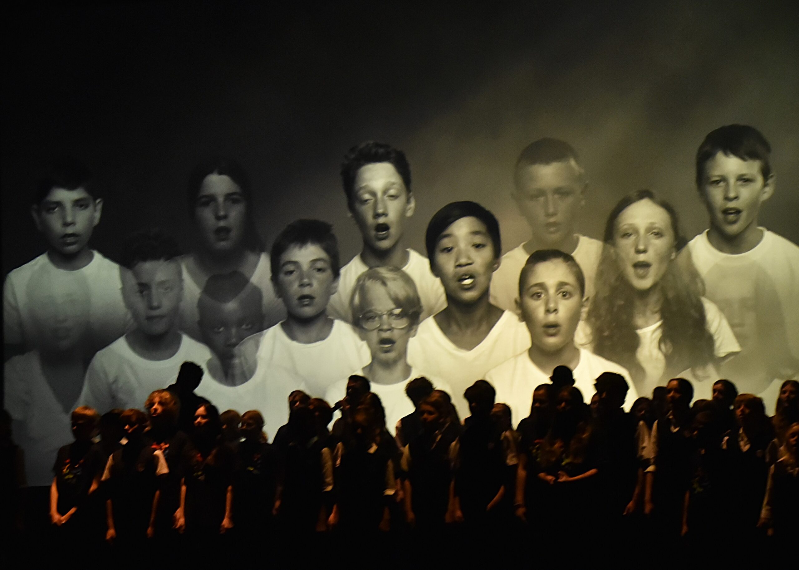 « Tous les cris les S.O.S. » de Daniel Balavoine avec les petits chanteurs  @Lise Breton